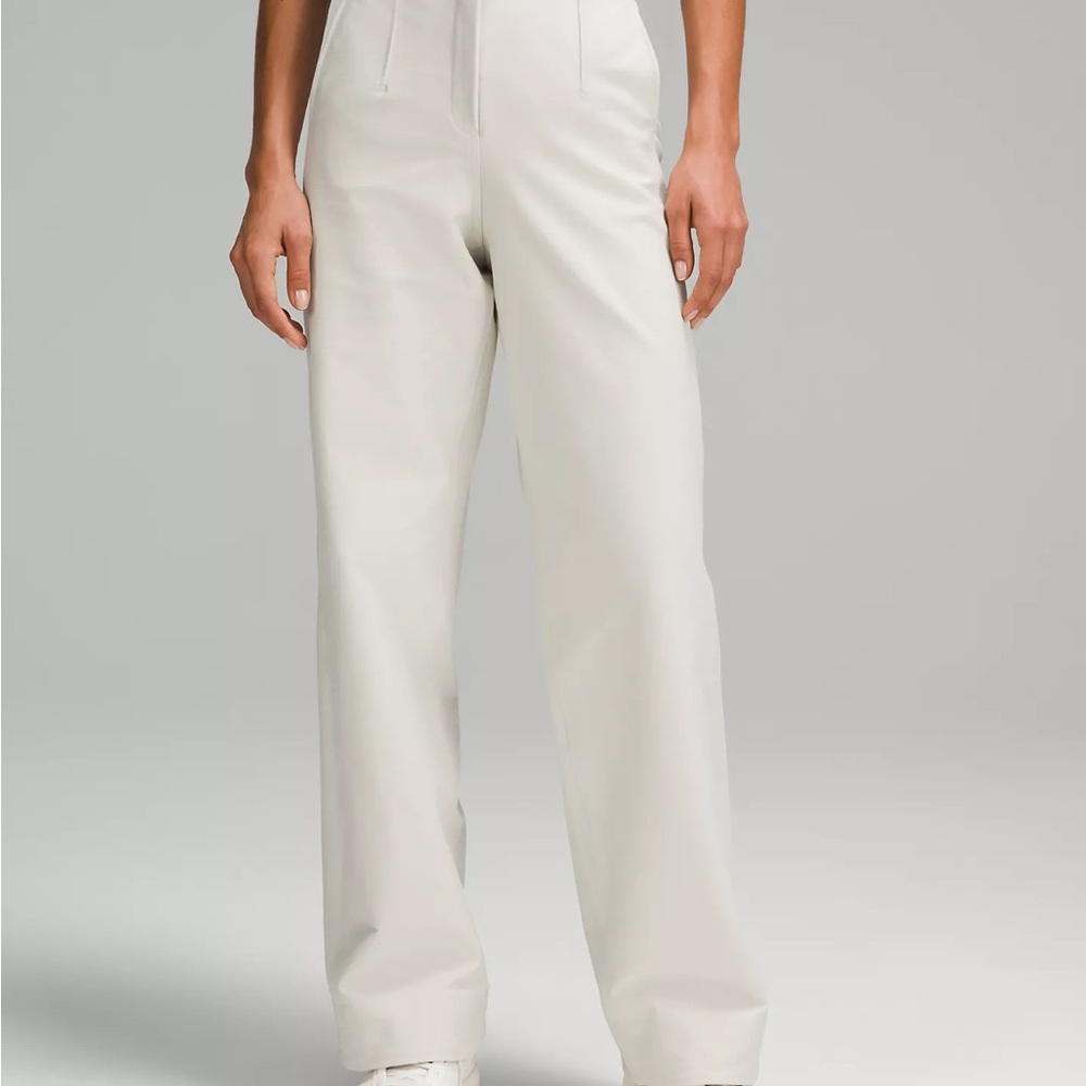 Lululemon Utilitech Relaxed-Fit Mid-Rise Trouser